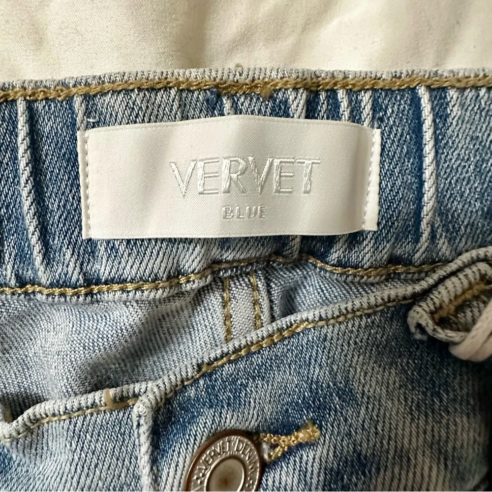 Stylish Denim Cargo Flare Jeans - Picture 6 of 8